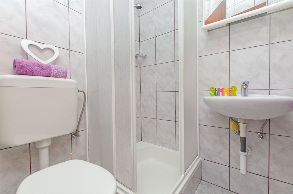 Apartments Zecic 오미스 외부 사진